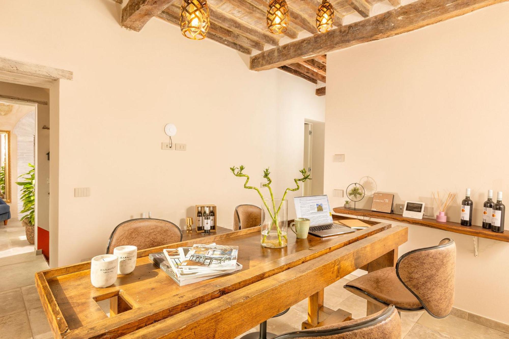 Palazzo Falcinelli Luxury Room In Montepulciano Center With Air Conditioning And Elevator Екстер'єр фото