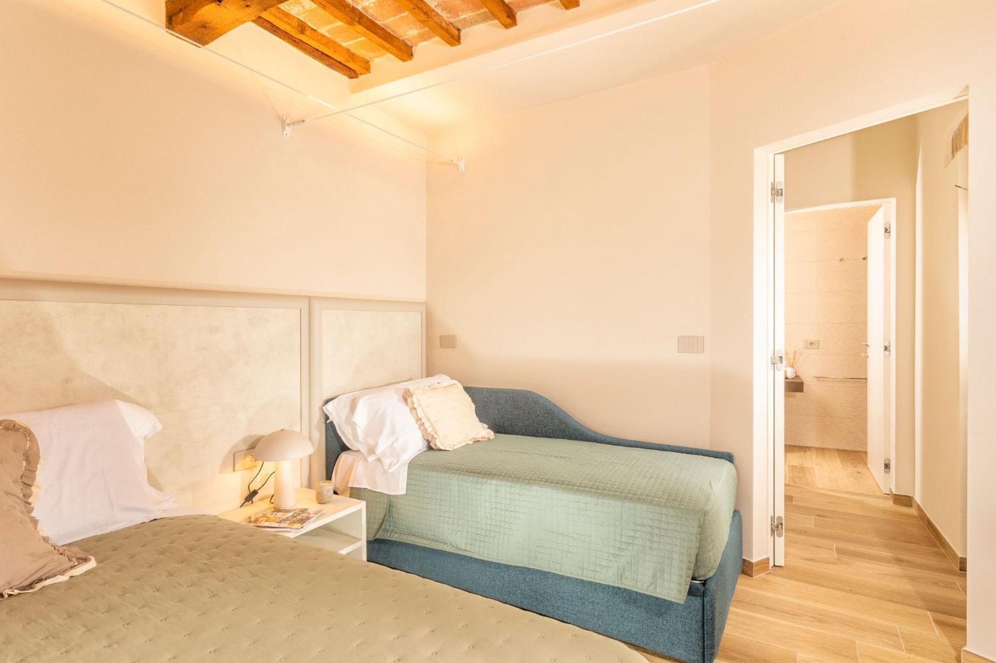 Palazzo Falcinelli Luxury Room In Montepulciano Center With Air Conditioning And Elevator Екстер'єр фото