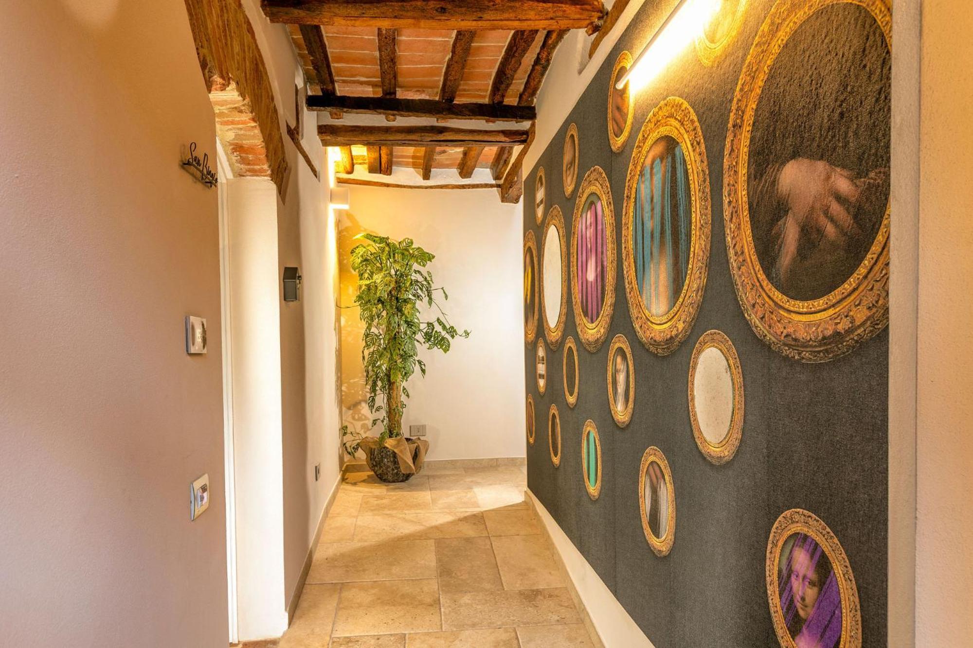 Palazzo Falcinelli Luxury Room In Montepulciano Center With Air Conditioning And Elevator Екстер'єр фото