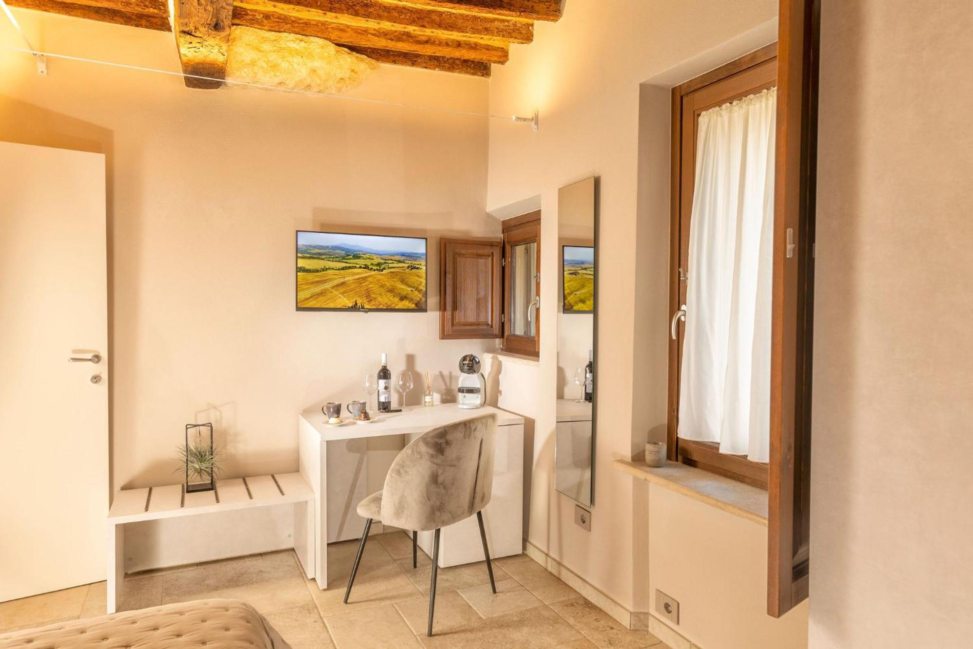 Palazzo Falcinelli Luxury Room In Montepulciano Center With Air Conditioning And Elevator Екстер'єр фото