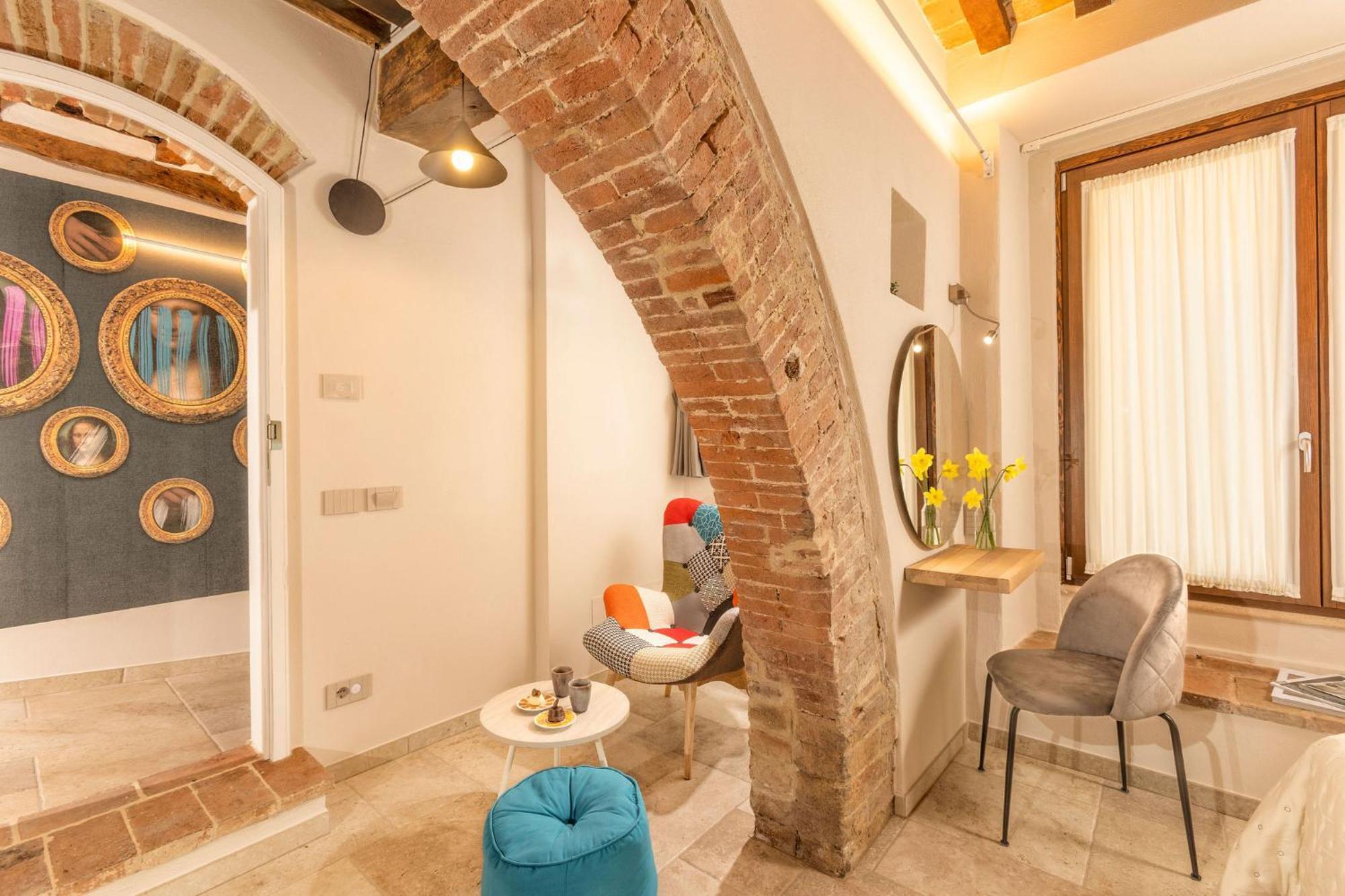 Palazzo Falcinelli Luxury Room In Montepulciano Center With Air Conditioning And Elevator Екстер'єр фото